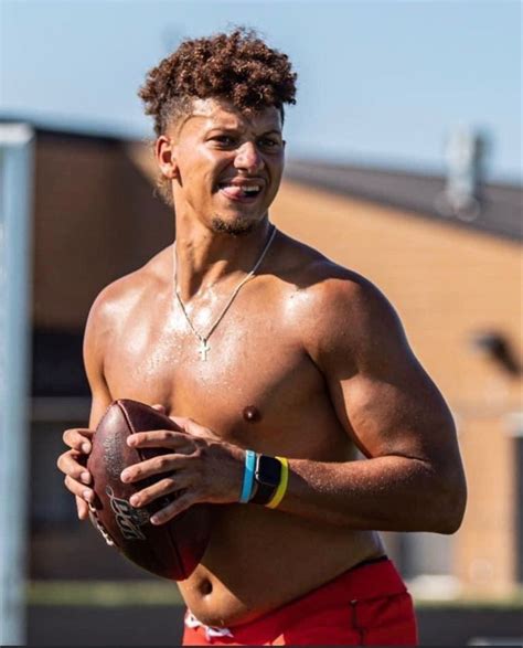 patrick mahomes nude|Patrick Mahomes Gay Porn Videos 